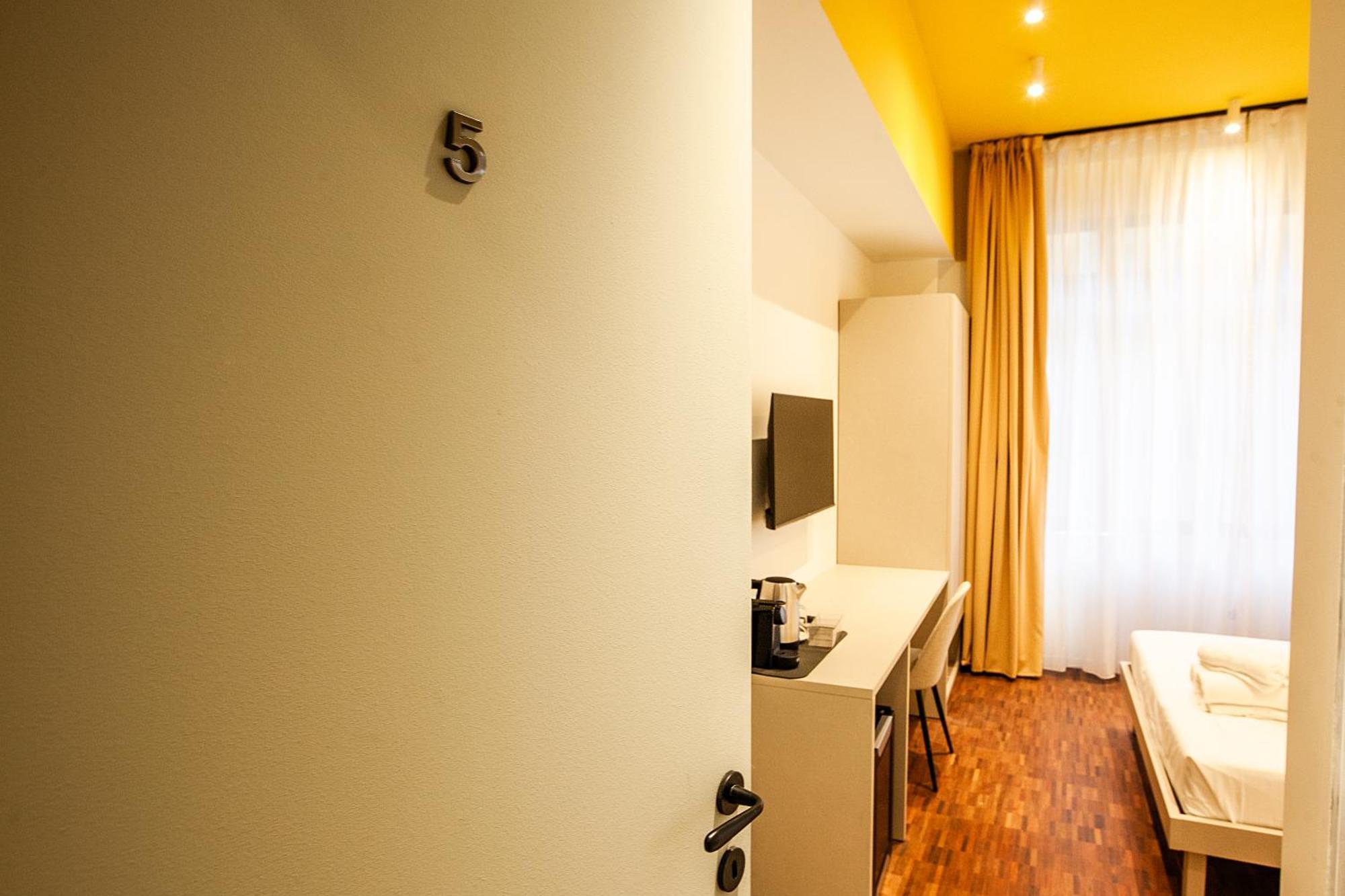 Cvm 19 Hotel Milan Luaran gambar